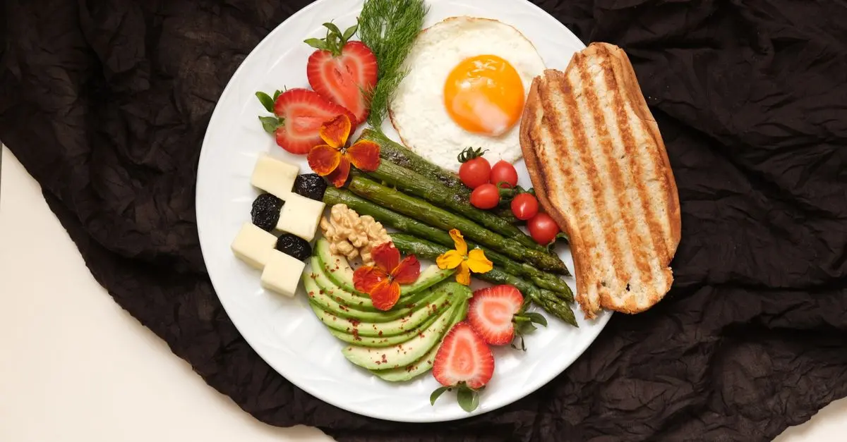 Cómo la alimentación balanceada mejora tu energía diaria